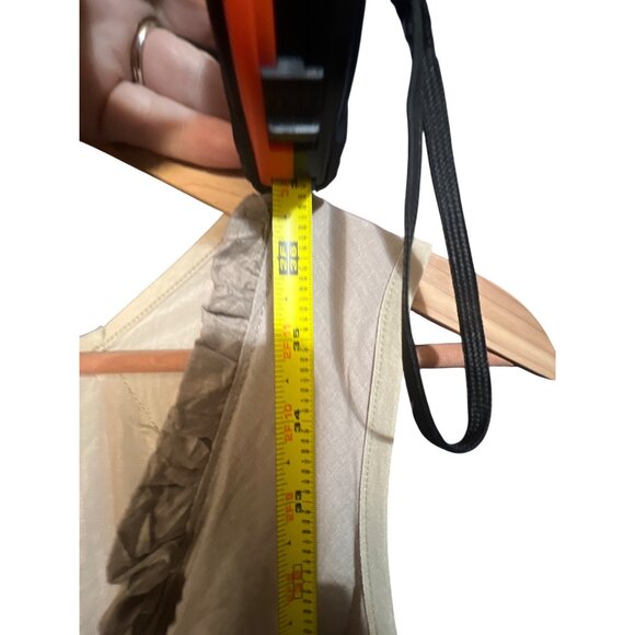 Sleeveless Beige Lagenlook Button-Front Dress With Ruffled Hem & Pockets - Picture 6 of 7